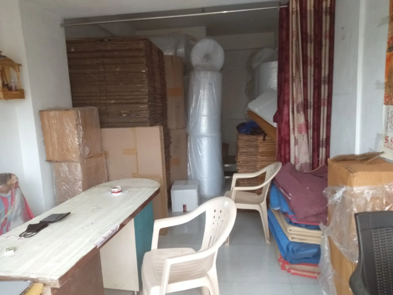 Bubble Wrap & Protective Rolls Inventory - Jalsa Packers & Movers Vadodara